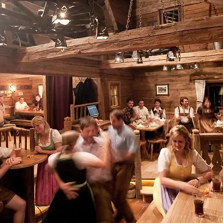 Stoecklalm Апартаменты Зёлль